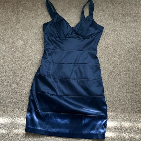“Bisou Bisou: Cocktail Dress size 8” - Picture 1 of 7